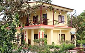 Nguyet Que Homestay&Tours